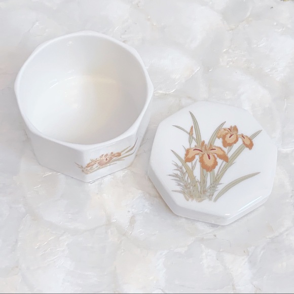 White Brown Iris Bone China Jewelry Trinket Box - Picture 3 of 8
